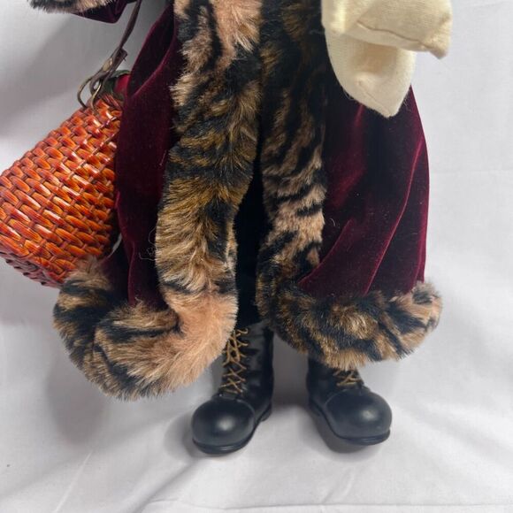 Old World Santa Woodsman Figurine 18" with Rabbit & Cardinal Folk Art Christmas - Picture 7 of 10